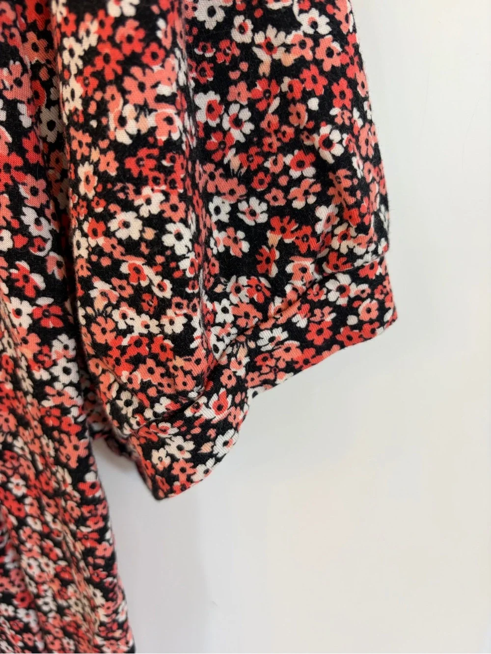 Michael Kors Black and Coral Floral Short-puff Sleeve Top large